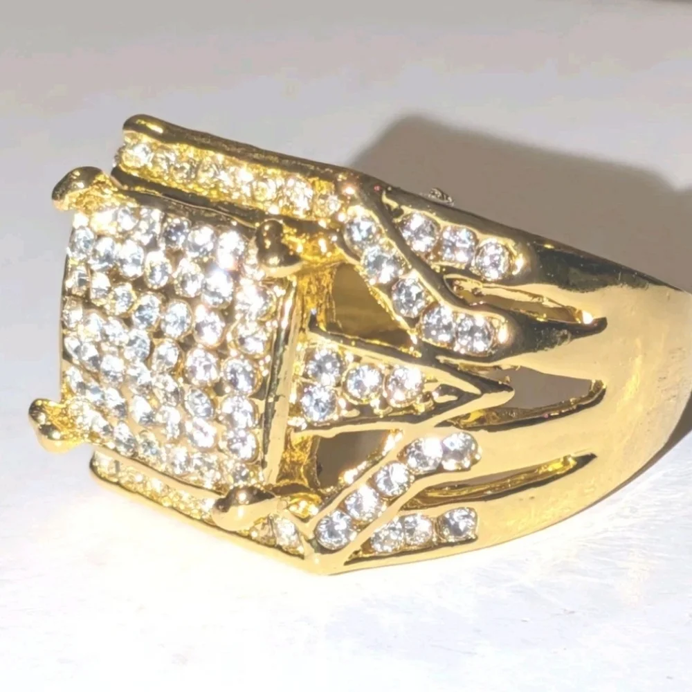 Gold and Silver Diamond Pavé Rings with Intricate Designs